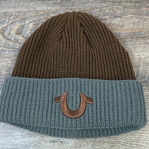 True Religion Sherpa Lined Knit Beanie Hat | Brown & Gray | Horseshoe Winter Cap
